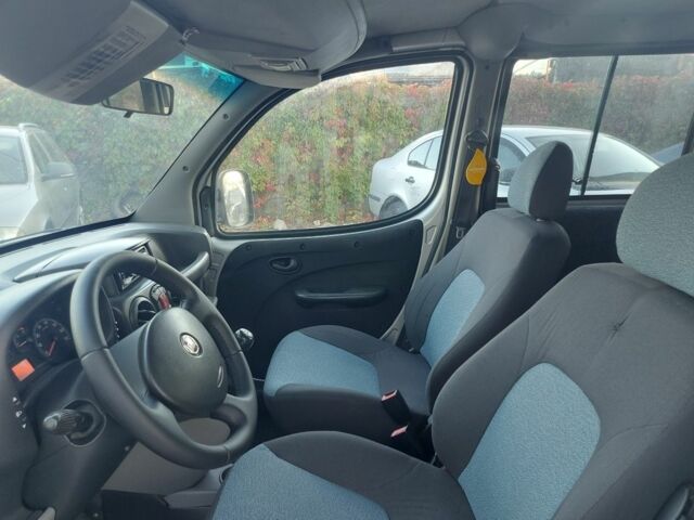 Сірий Фіат Добло, об'ємом двигуна 1.4 л та пробігом 186 тис. км за 5000 $, фото 5 на Automoto.ua