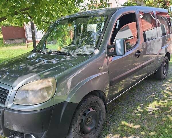 Серый Фиат Добло, объемом двигателя 1.91 л и пробегом 364 тыс. км за 4500 $, фото 1 на Automoto.ua