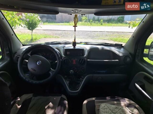 Серый Фиат Добло, объемом двигателя 1.91 л и пробегом 364 тыс. км за 4500 $, фото 3 на Automoto.ua