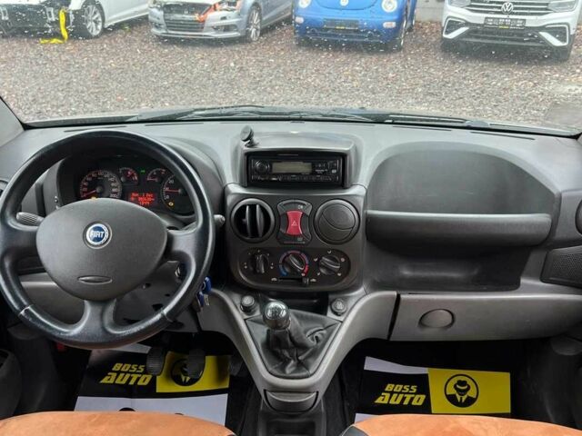 Серый Фиат Добло, объемом двигателя 1.9 л и пробегом 380 тыс. км за 5750 $, фото 8 на Automoto.ua