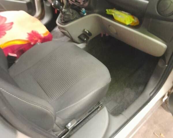 Сірий Фіат Добло, об'ємом двигуна 1.4 л та пробігом 240 тис. км за 4300 $, фото 20 на Automoto.ua