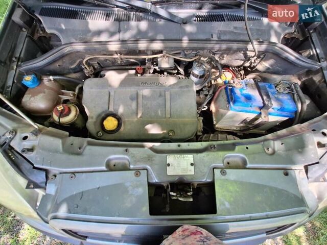 Серый Фиат Добло, объемом двигателя 1.91 л и пробегом 364 тыс. км за 4500 $, фото 7 на Automoto.ua