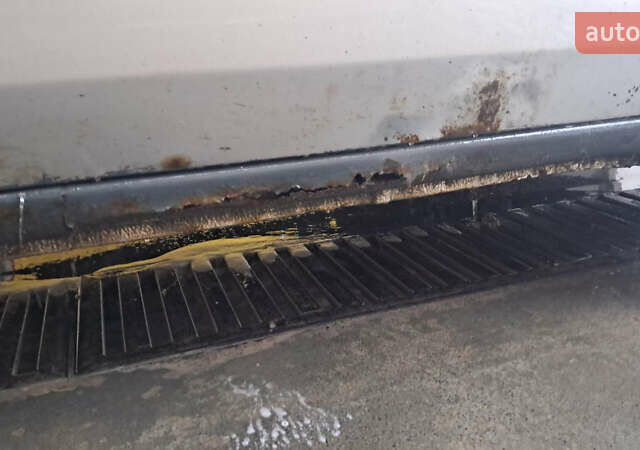 Серый Фиат Добло, объемом двигателя 1.3 л и пробегом 400 тыс. км за 2750 $, фото 5 на Automoto.ua