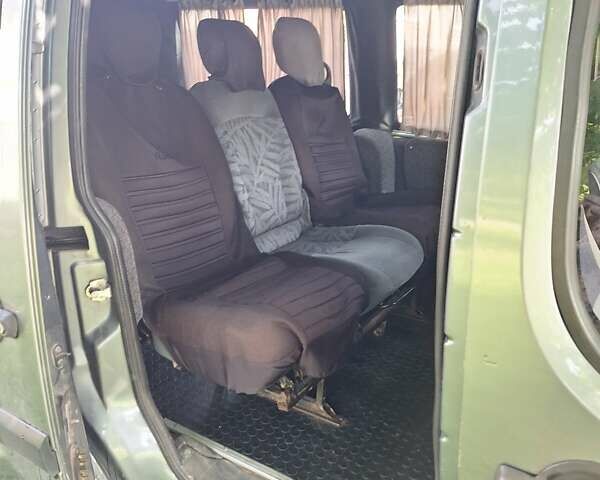 Серый Фиат Добло, объемом двигателя 1.91 л и пробегом 364 тыс. км за 4500 $, фото 5 на Automoto.ua