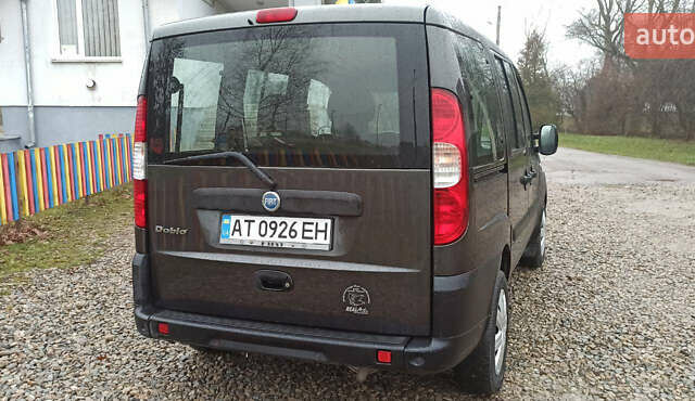 Серый Фиат Добло, объемом двигателя 1.4 л и пробегом 185 тыс. км за 4500 $, фото 3 на Automoto.ua