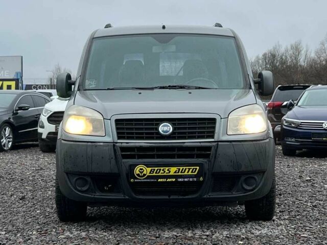 Серый Фиат Добло, объемом двигателя 1.9 л и пробегом 380 тыс. км за 5750 $, фото 1 на Automoto.ua