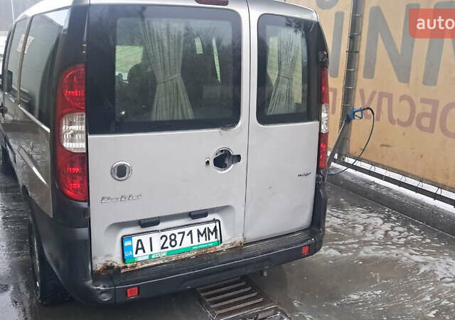 Серый Фиат Добло, объемом двигателя 1.3 л и пробегом 400 тыс. км за 2750 $, фото 3 на Automoto.ua