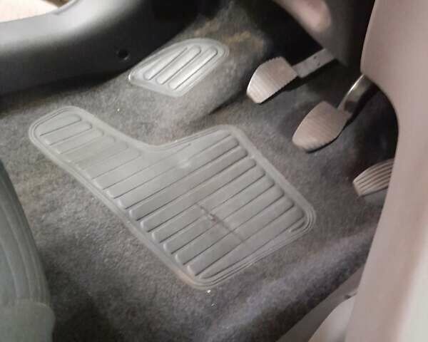 Сірий Фіат Добло, об'ємом двигуна 1.4 л та пробігом 240 тис. км за 4300 $, фото 27 на Automoto.ua