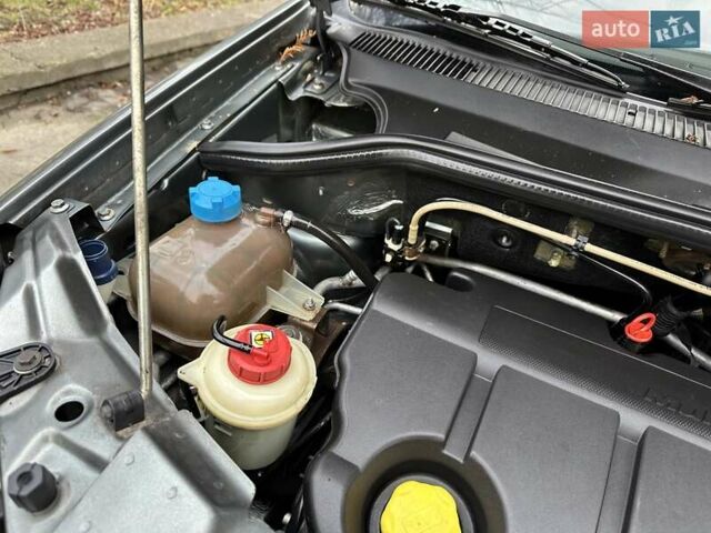 Сірий Фіат Добло, об'ємом двигуна 1.9 л та пробігом 181 тис. км за 5990 $, фото 25 на Automoto.ua