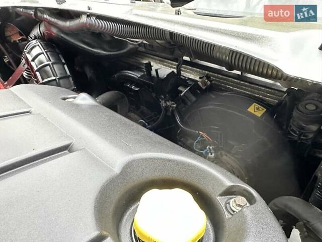 Сірий Фіат Добло, об'ємом двигуна 1.9 л та пробігом 181 тис. км за 5990 $, фото 21 на Automoto.ua