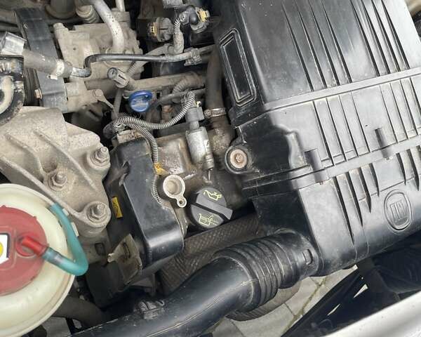 Сірий Фіат Добло, об'ємом двигуна 1.4 л та пробігом 213 тис. км за 4799 $, фото 48 на Automoto.ua