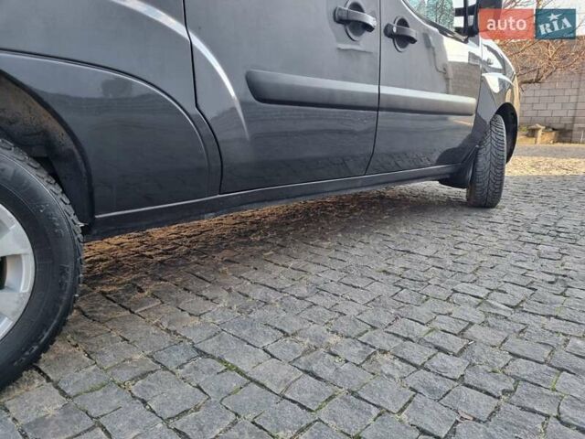 Сірий Фіат Добло, об'ємом двигуна 1.9 л та пробігом 212 тис. км за 5900 $, фото 24 на Automoto.ua