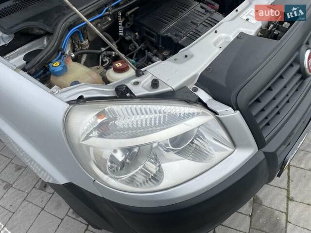 Сірий Фіат Добло, об'ємом двигуна 1.4 л та пробігом 213 тис. км за 4799 $, фото 59 на Automoto.ua