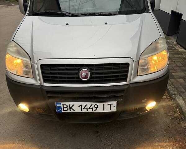 Сірий Фіат Добло, об'ємом двигуна 1.9 л та пробігом 182 тис. км за 5300 $, фото 3 на Automoto.ua