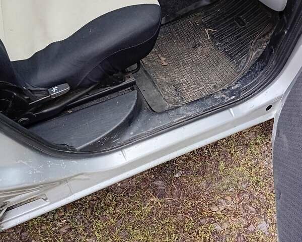 Сірий Фіат Добло, об'ємом двигуна 1.37 л та пробігом 200 тис. км за 4500 $, фото 6 на Automoto.ua