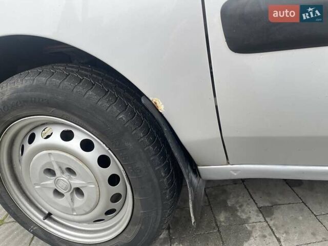 Сірий Фіат Добло, об'ємом двигуна 1.4 л та пробігом 213 тис. км за 4799 $, фото 19 на Automoto.ua