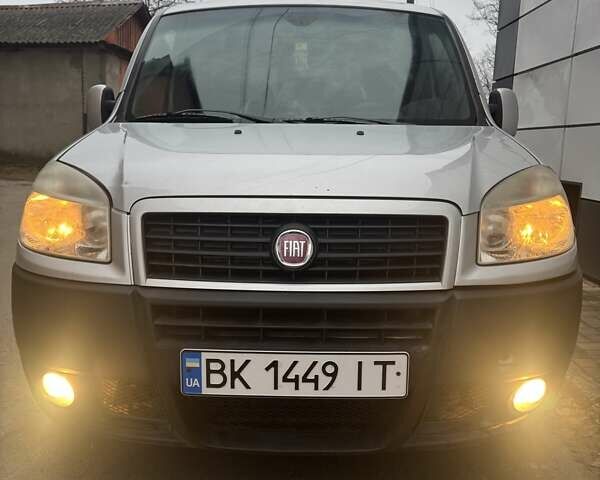Сірий Фіат Добло, об'ємом двигуна 1.9 л та пробігом 182 тис. км за 5300 $, фото 1 на Automoto.ua