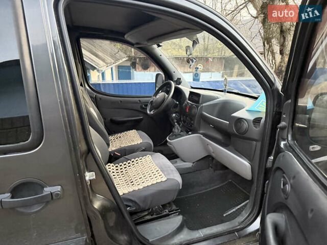 Сірий Фіат Добло, об'ємом двигуна 1.37 л та пробігом 197 тис. км за 5599 $, фото 11 на Automoto.ua