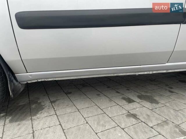 Сірий Фіат Добло, об'ємом двигуна 1.4 л та пробігом 213 тис. км за 4799 $, фото 40 на Automoto.ua