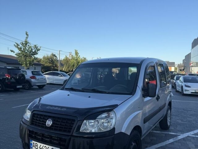 Серый Фиат Добло, объемом двигателя 1.4 л и пробегом 202 тыс. км за 3800 $, фото 1 на Automoto.ua