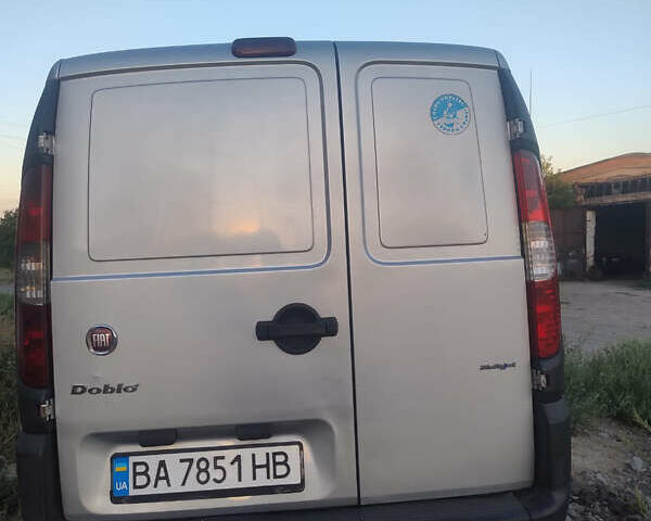 Серый Фиат Добло, объемом двигателя 1.9 л и пробегом 399 тыс. км за 6500 $, фото 8 на Automoto.ua
