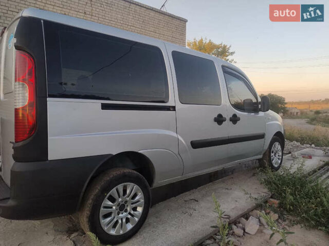 Серый Фиат Добло, объемом двигателя 1.9 л и пробегом 399 тыс. км за 6500 $, фото 6 на Automoto.ua