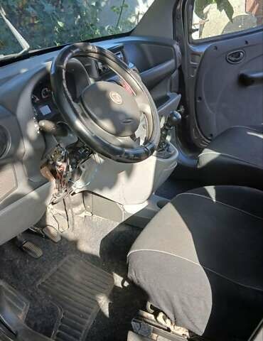Фиат Добло 2011 в Борисполе на Automoto.ua Серый Фиат Добло, объемом двигателя 1.4 л и пробегом 100 тыс. км за 2500 $, фото 4 на Automoto.ua