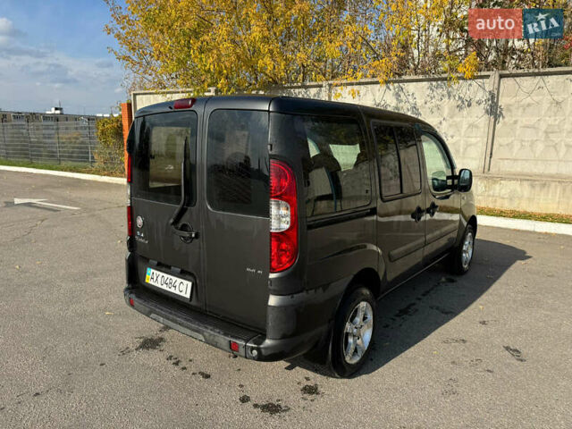 Серый Фиат Добло, объемом двигателя 1.3 л и пробегом 370 тыс. км за 6500 $, фото 6 на Automoto.ua