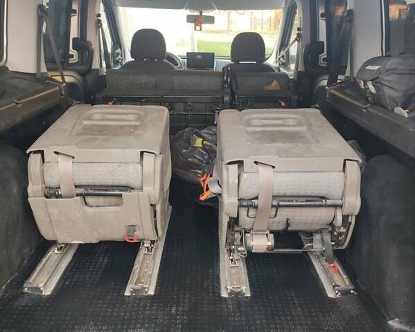 Серый Фиат Добло, объемом двигателя 1.6 л и пробегом 230 тыс. км за 8200 $, фото 6 на Automoto.ua