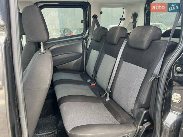 Сірий Фіат Добло, об'ємом двигуна 1.4 л та пробігом 223 тис. км за 7290 $, фото 28 на Automoto.ua