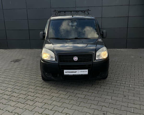 Серый Фиат Добло, объемом двигателя 0 л и пробегом 180 тыс. км за 5000 $, фото 2 на Automoto.ua