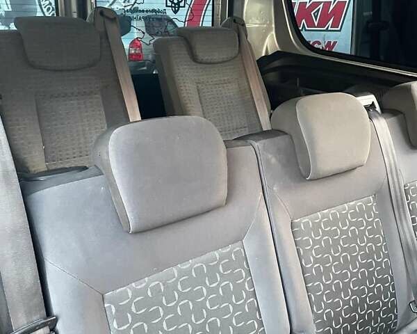 Серый Фиат Добло, объемом двигателя 1.6 л и пробегом 230 тыс. км за 8200 $, фото 14 на Automoto.ua