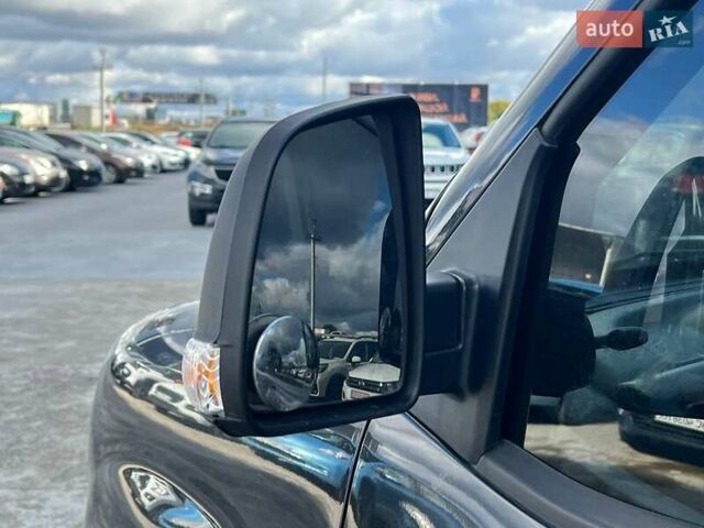 Сірий Фіат Добло, об'ємом двигуна 1.4 л та пробігом 223 тис. км за 7290 $, фото 12 на Automoto.ua