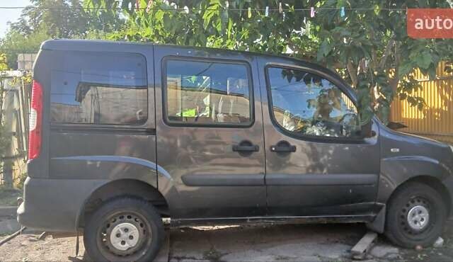 Фиат Добло 2011 в Борисполе на Automoto.ua Серый Фиат Добло, объемом двигателя 1.4 л и пробегом 100 тыс. км за 2500 $, фото 3 на Automoto.ua