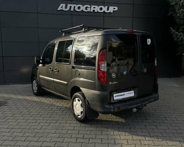 Серый Фиат Добло, объемом двигателя 0 л и пробегом 180 тыс. км за 5000 $, фото 19 на Automoto.ua