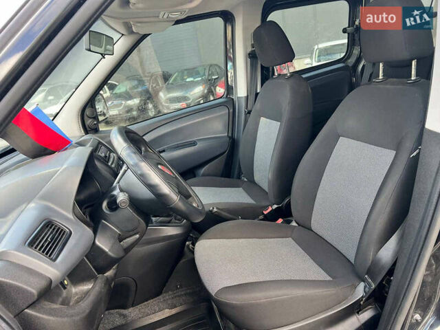 Сірий Фіат Добло, об'ємом двигуна 1.4 л та пробігом 223 тис. км за 7290 $, фото 16 на Automoto.ua