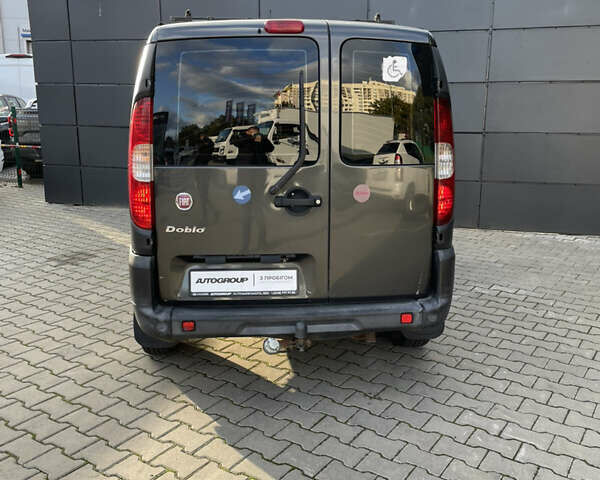 Серый Фиат Добло, объемом двигателя 0 л и пробегом 180 тыс. км за 5000 $, фото 17 на Automoto.ua