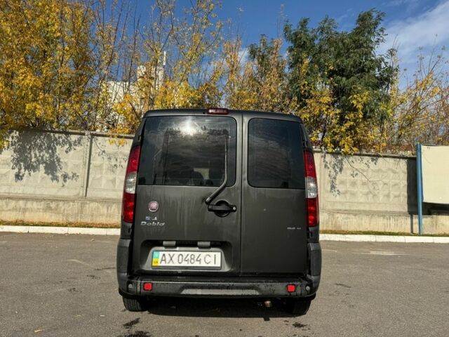 Серый Фиат Добло, объемом двигателя 1.3 л и пробегом 370 тыс. км за 6500 $, фото 6 на Automoto.ua