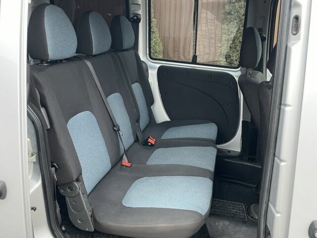 Сірий Фіат Добло, об'ємом двигуна 1.4 л та пробігом 200 тис. км за 5000 $, фото 5 на Automoto.ua