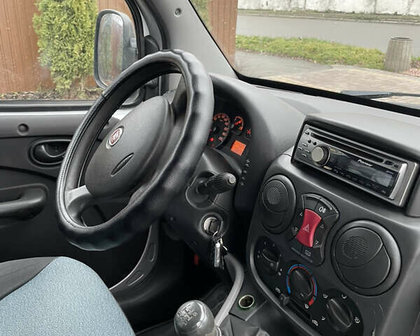 Сірий Фіат Добло, об'ємом двигуна 1.4 л та пробігом 200 тис. км за 5000 $, фото 10 на Automoto.ua