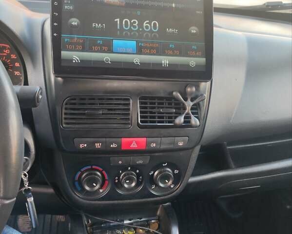 Серый Фиат Добло, объемом двигателя 1.6 л и пробегом 230 тыс. км за 8200 $, фото 10 на Automoto.ua