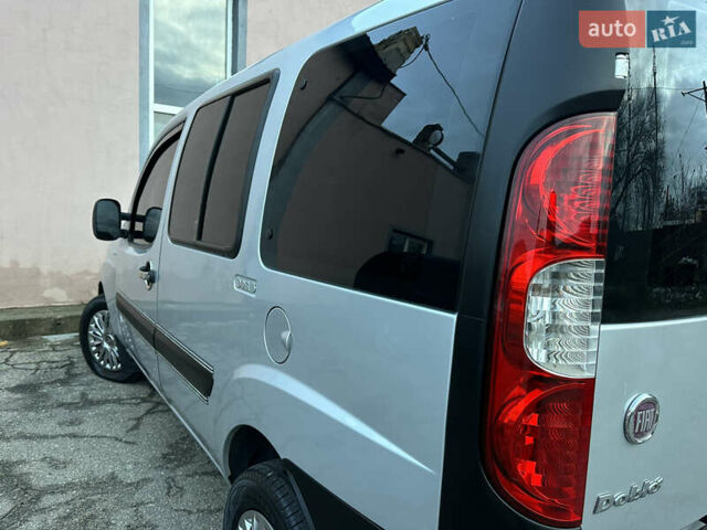 Серый Фиат Добло, объемом двигателя 1.4 л и пробегом 152 тыс. км за 5999 $, фото 21 на Automoto.ua