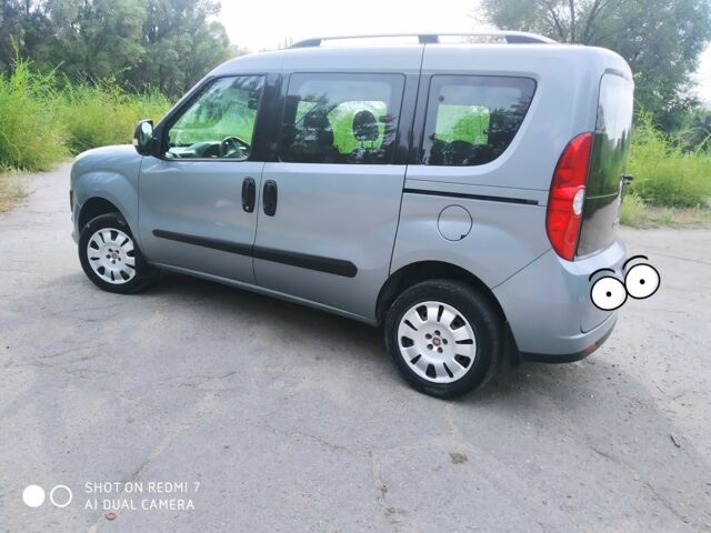 Сірий Фіат Добло, об'ємом двигуна 1.4 л та пробігом 140 тис. км за 7800 $, фото 1 на Automoto.ua