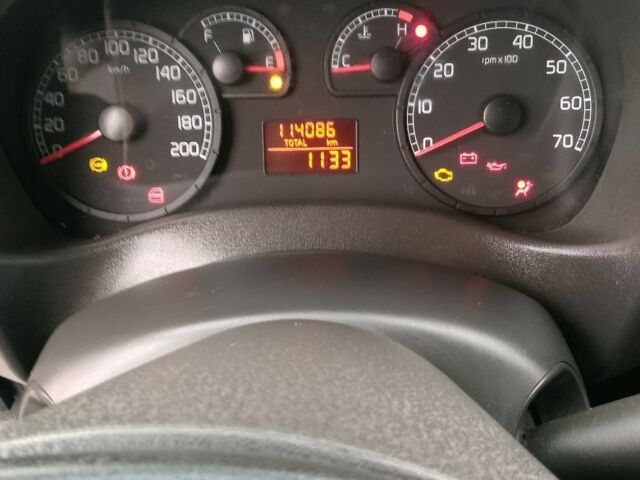 Серый Фиат Добло, объемом двигателя 1.4 л и пробегом 114 тыс. км за 5300 $, фото 5 на Automoto.ua