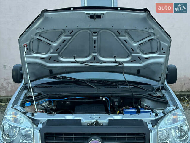 Серый Фиат Добло, объемом двигателя 1.4 л и пробегом 152 тыс. км за 5999 $, фото 44 на Automoto.ua