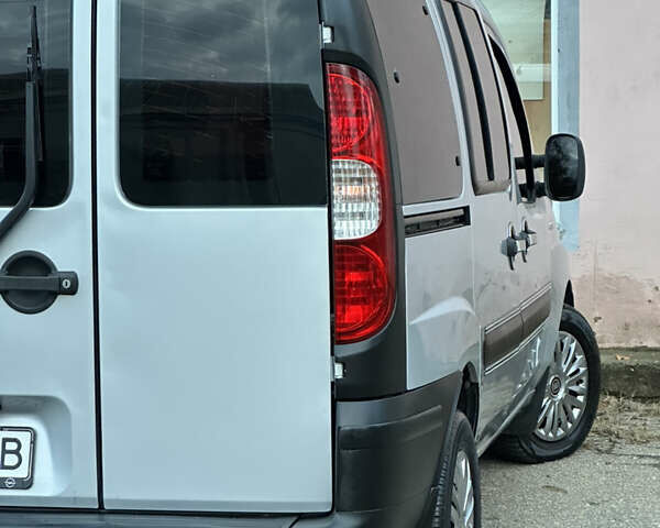 Серый Фиат Добло, объемом двигателя 1.4 л и пробегом 152 тыс. км за 5999 $, фото 25 на Automoto.ua