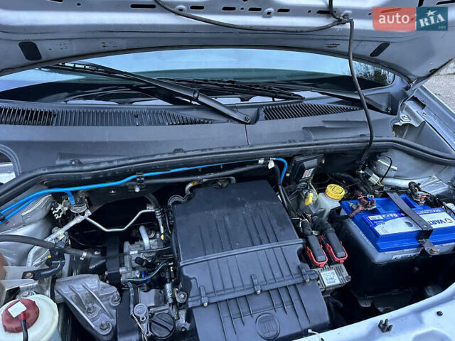 Серый Фиат Добло, объемом двигателя 1.4 л и пробегом 152 тыс. км за 5999 $, фото 45 на Automoto.ua