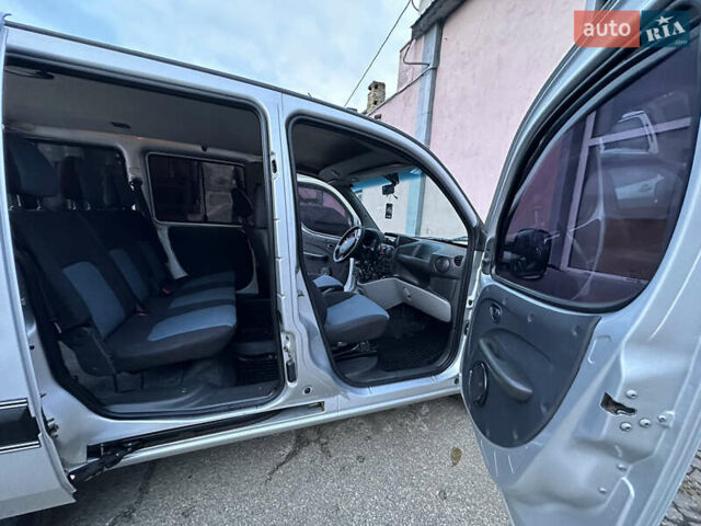 Серый Фиат Добло, объемом двигателя 1.4 л и пробегом 152 тыс. км за 5999 $, фото 35 на Automoto.ua