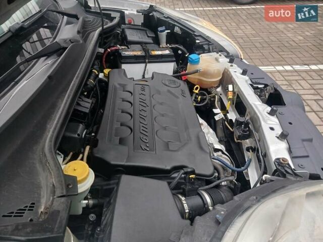 Сірий Фіат Добло, об'ємом двигуна 1.6 л та пробігом 202 тис. км за 7800 $, фото 10 на Automoto.ua