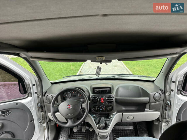 Серый Фиат Добло, объемом двигателя 1.4 л и пробегом 152 тыс. км за 5950 $, фото 27 на Automoto.ua